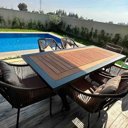 Villa Modern Luxury *